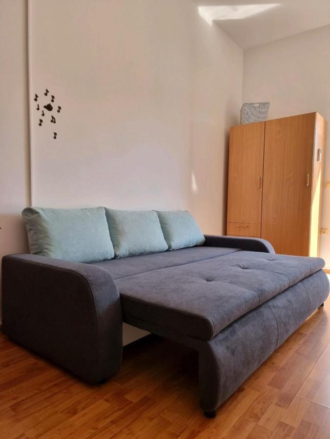 Frida Appartement Pula Buitenkant foto