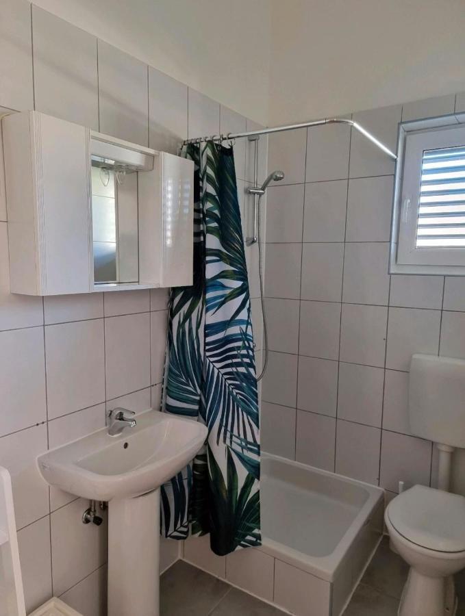 Frida Appartement Pula Buitenkant foto